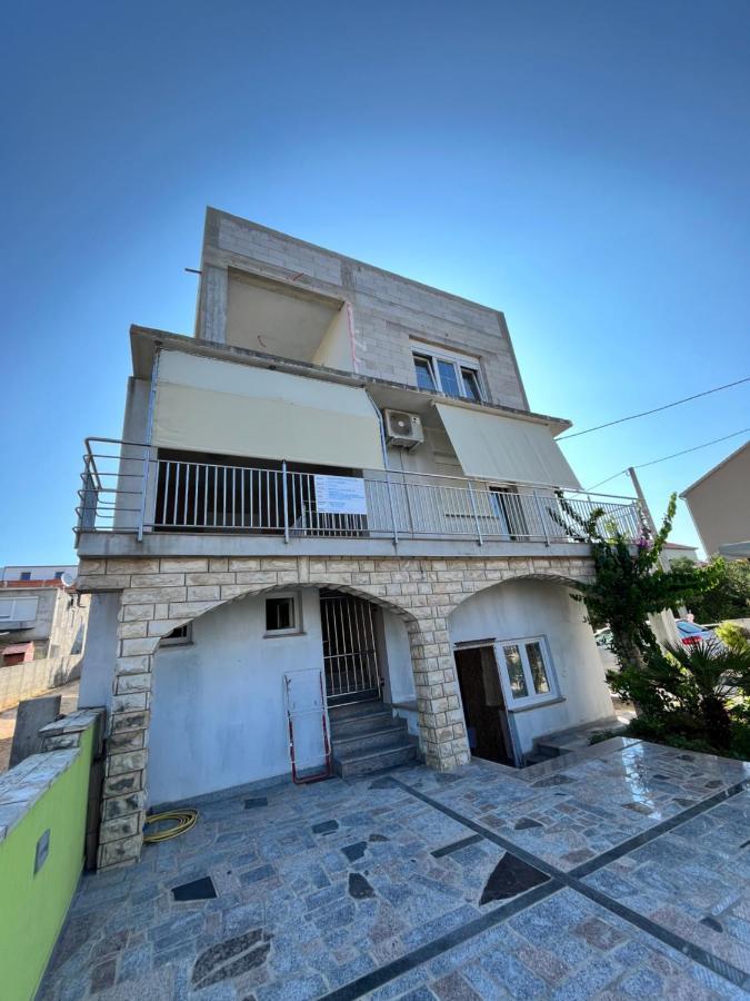 Apartmani Lamani Бибинє Екстер'єр фото