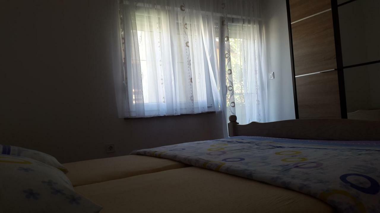 Apartmani Lamani Бибинє Екстер'єр фото