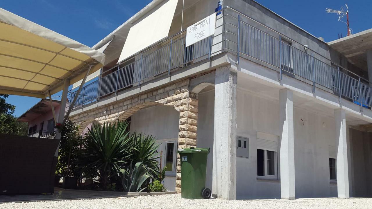 Apartmani Lamani Бибинє Екстер'єр фото